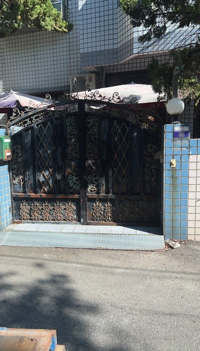 台中后里換鐵門, 台中后里玄關門安裝, 台中后里不鏽鋼白鐵門安裝, 台中后里鐵門安裝師傅, 台中后里玄關門, 台中后里鐵門, 台中后里不銹鋼門, 台中后里白鐵門, 台中后里鐵工廠, 台中后里鐵工師傅