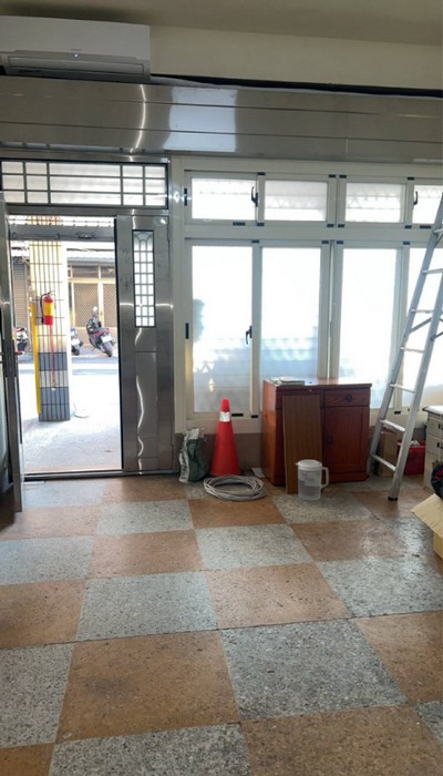 台中鋁門窗公司, 台中鋁門窗更換, 台中舊窗換新窗, 台中門窗更換, 台中鋁門窗, 台中隔音窗, 台中氣密窗, 台中防盜窗, 
                        台中鋁門, 台中玄關門, 台中百葉窗, 台中門把五金, 台中門窗隔熱膜, 台中鐵窗, 台中鐵門, 台中鍛造門